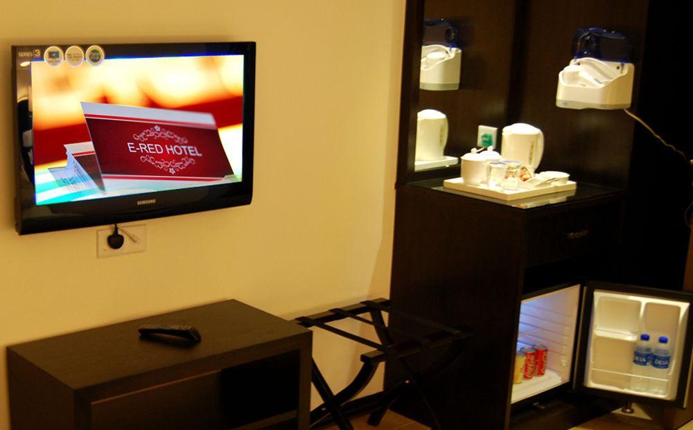Ernes Hotel Bayu Mutiara Bukit Mertajam Dış mekan fotoğraf